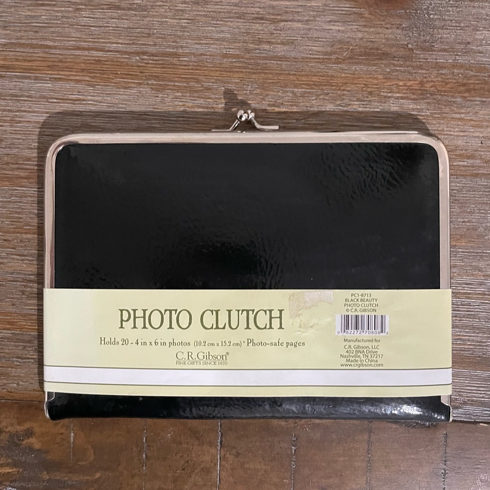 🌸3 for $12. Photo Clutch. NWT.